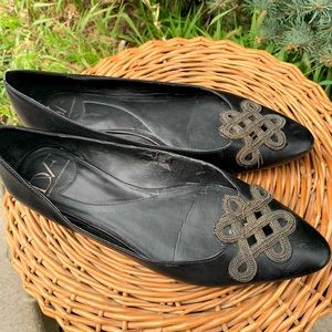 Diane Von Furstenberg Black Pointed Toe Ballet Flats with Chain Detail Size 9M